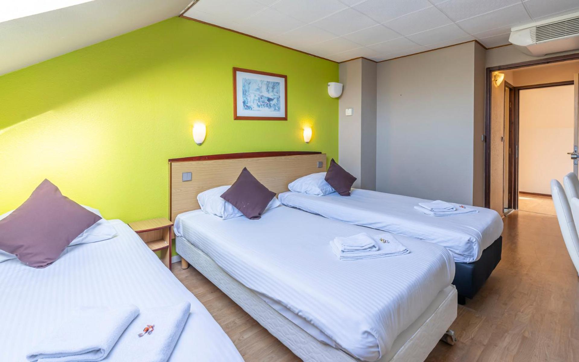 Sleep & Go Brugge Hotel Exterior foto